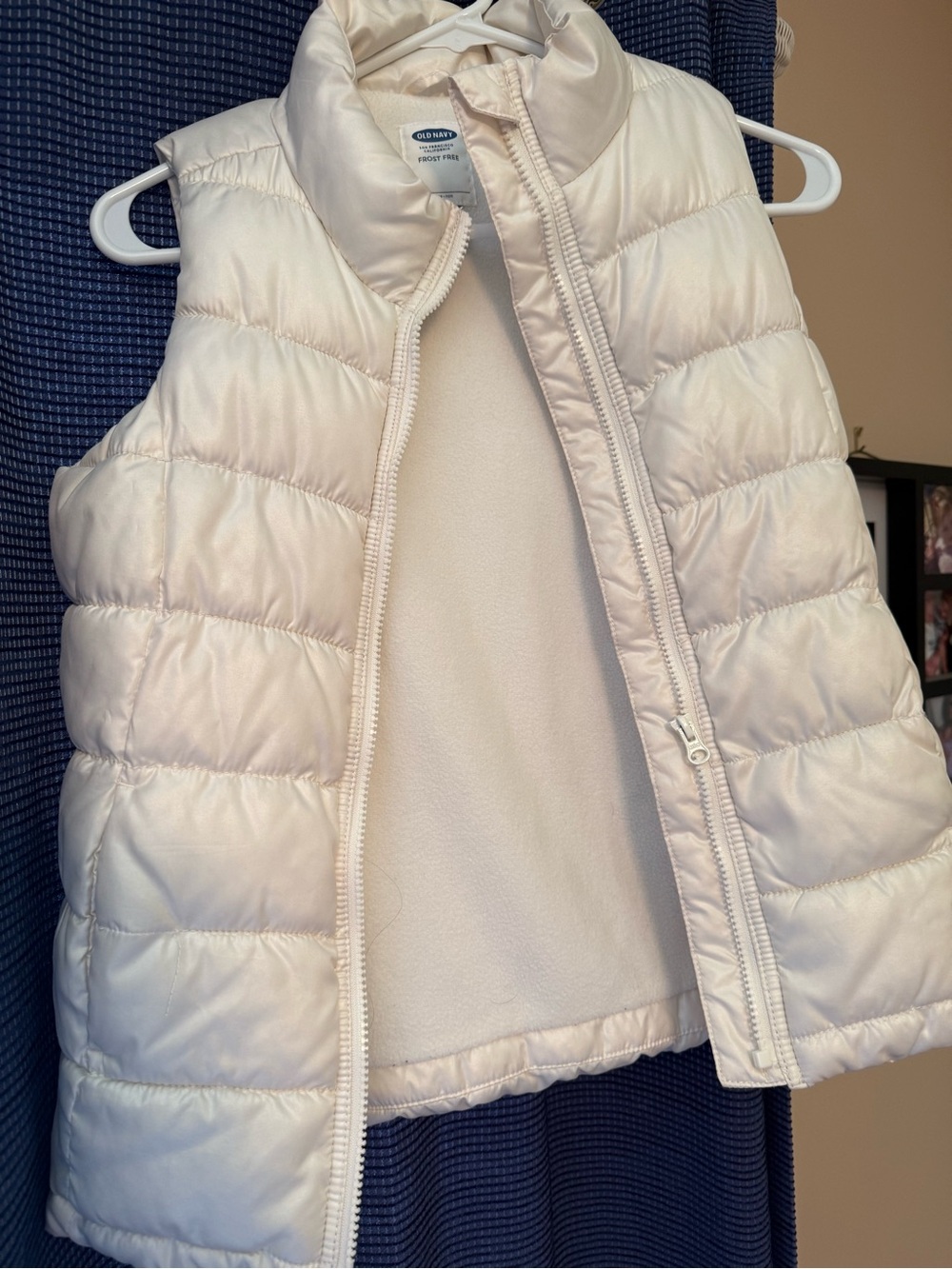 Old Navy Cream Quilted Puffer Vest - Sleeveless Layering Jacket